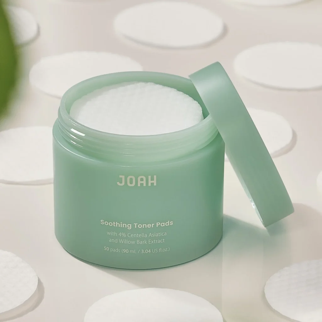 Open JOAH Soothing Toner Pads container surrounded by toner pads